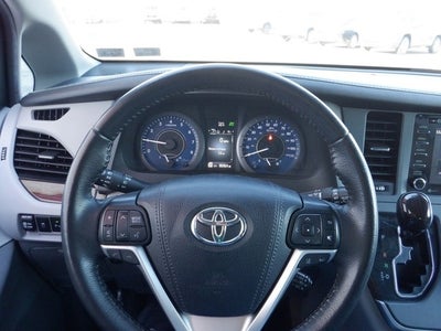 2020 Toyota Sienna XLE Premium 7 Passenger